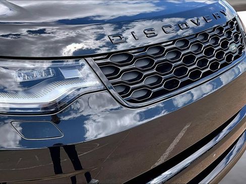 Certified 2025 Land Rover Discovery Dynamic SE AWD/4WD image 29
