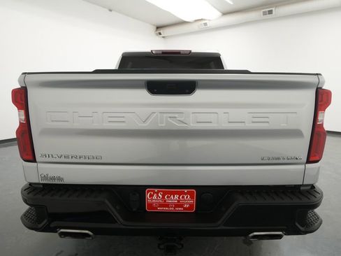 Used 2019 Chevrolet Silverado 1500 Custom Trail Boss w/ Custom Convenience Package AWD/4WD image 8