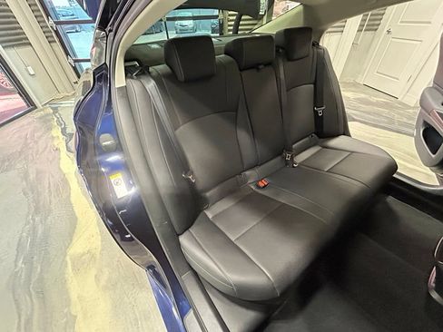 Used 2019 Lexus ES 300h w/ Premium Package FWD image 5