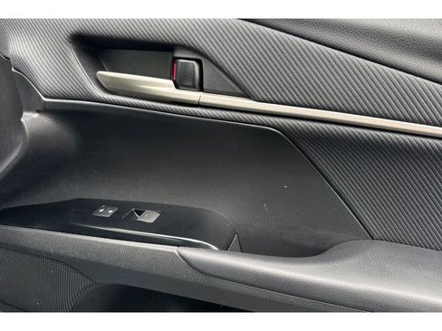 Certified 2025 Toyota Camry SE image 18