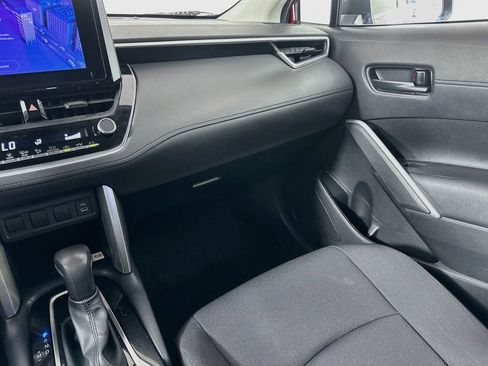 Used 2023 Toyota Corolla Cross LE FWD image 23
