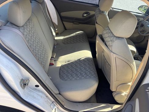 Used 2005 Chevrolet Malibu LS w/ Preferred Equipment Group image 16