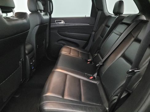 Used 2021 Jeep Grand Cherokee Limited AWD/4WD image 18