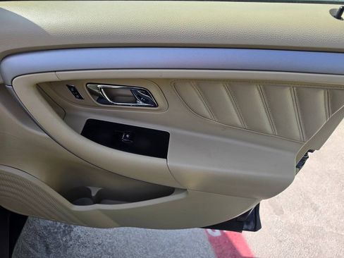 Used 2013 Ford Taurus SE FWD image 30