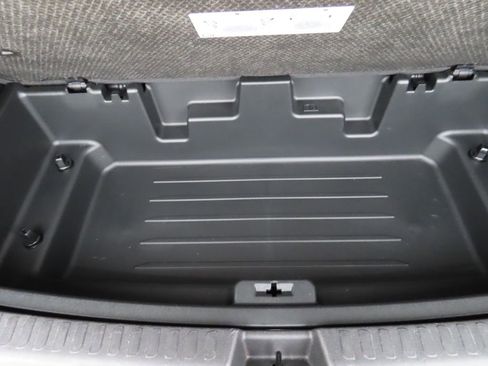 Used 2025 GMC Acadia Elevation image 45