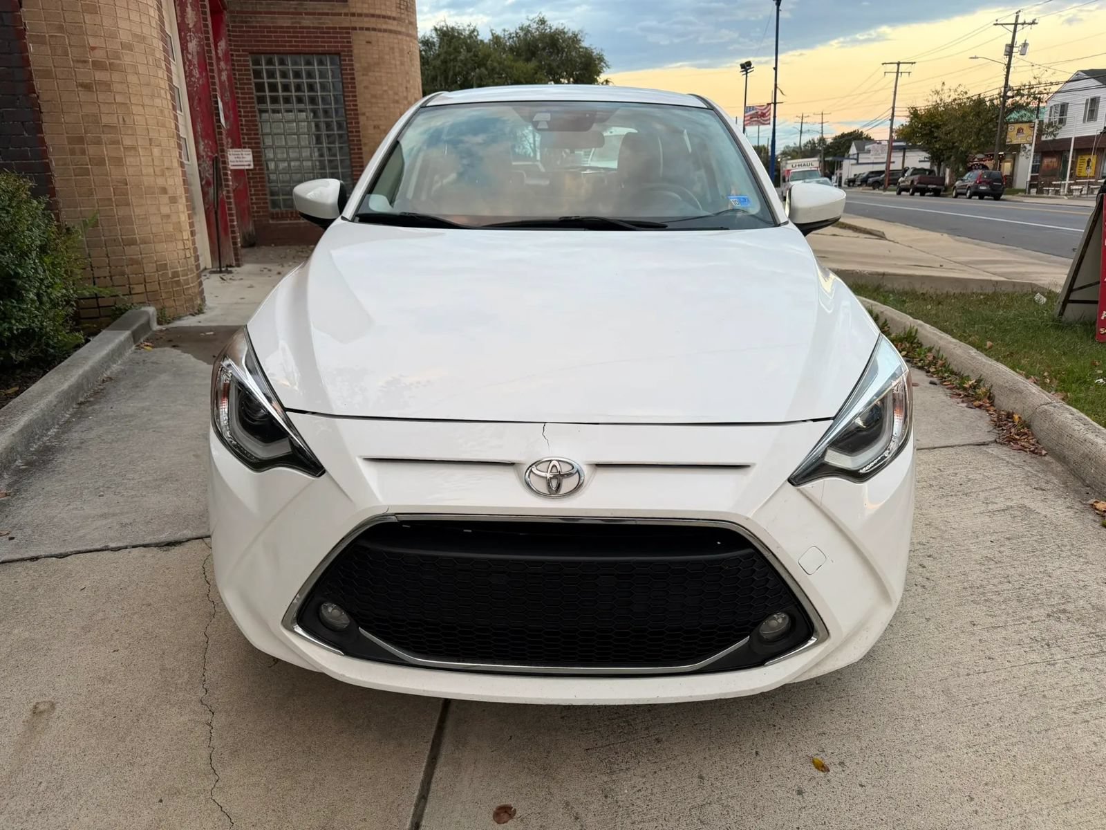 Used 2020 Toyota Yaris XLE FWD image 1