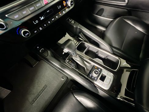 Used 2022 Kia Telluride S AWD/4WD image 25