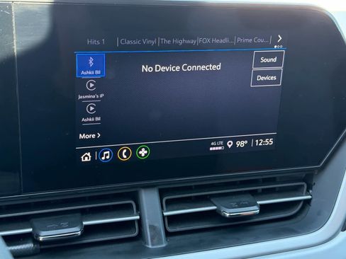 Used 2024 Chevrolet Trax LS w/ LS Convenience Package image 10