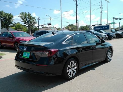 Used 2025 Honda Civic LX image 6