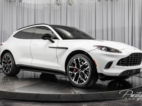 Used 2021 Aston Martin DBX AWD/4WD image 24