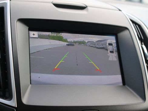 Used 2016 Ford Edge SEL w/ Equipment Group 201A FWD image 16