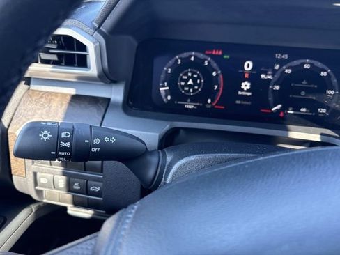 Used 2024 Toyota Tacoma Limited w/ Limited Package (LT) image 37