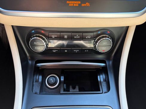 Used 2019 Mercedes-Benz CLA 250 image 22