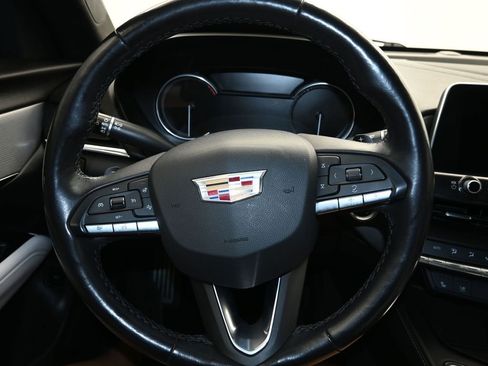 Used 2021 Cadillac CT4 Premium Luxury RWD image 13