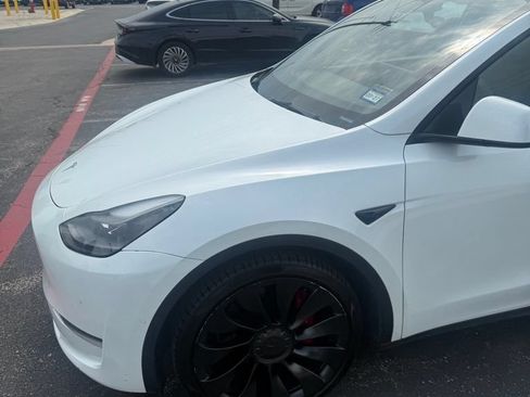 Used 2022 Tesla Model Y Performance AWD/4WD image 4