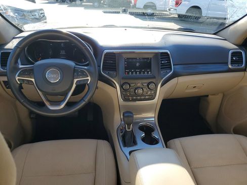 Used 2019 Jeep Grand Cherokee Laredo image 10