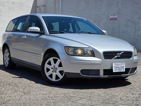 Used 2007 Volvo V50 2.4i FWD image 3