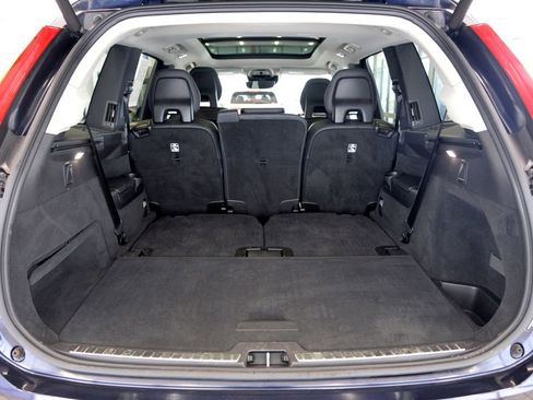 Used 2017 Volvo XC90 T6 Momentum w/ Momentum Plus Package AWD/4WD image 30