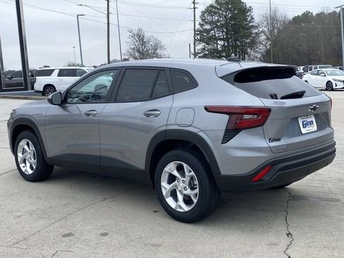 New 2026 Chevrolet Trax LS w/ LS Convenience Package image 3