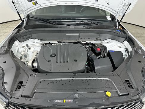 Used 2025 Volvo XC90 B5 Plus image 36