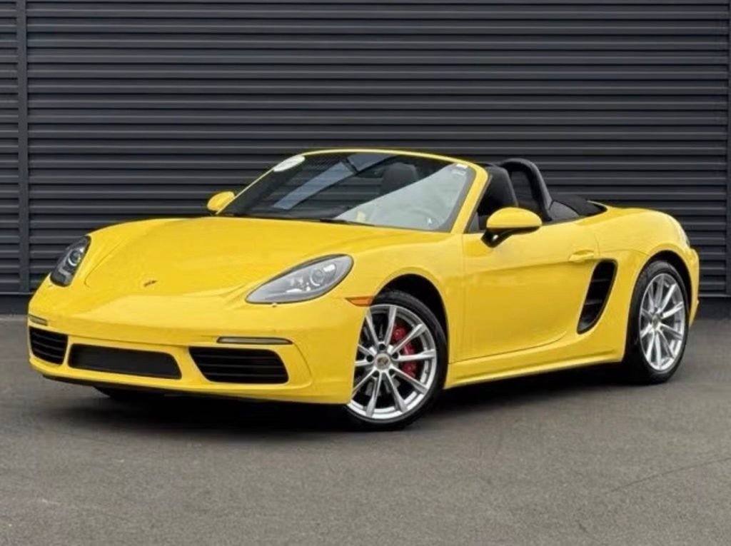Used 2021 Porsche 718 Boxster S RWD image 1