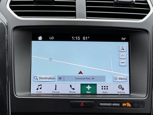 Used 2017 Ford Explorer XLT w/ Equipment Group 201A AWD/4WD image 26