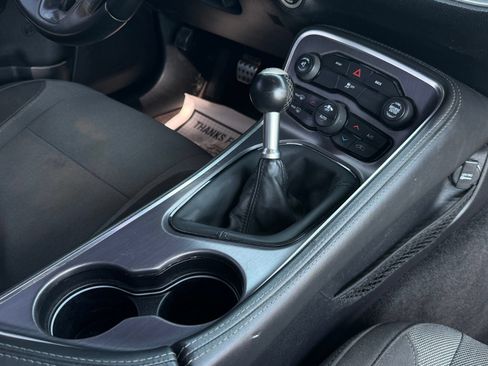 Used 2016 Dodge Challenger R/T RWD image 20