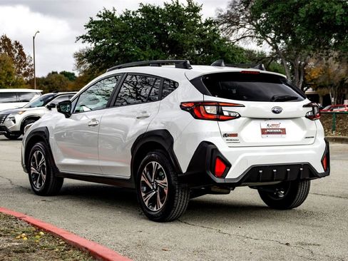 Used 2024 Subaru Crosstrek 2.0i Premium image 7