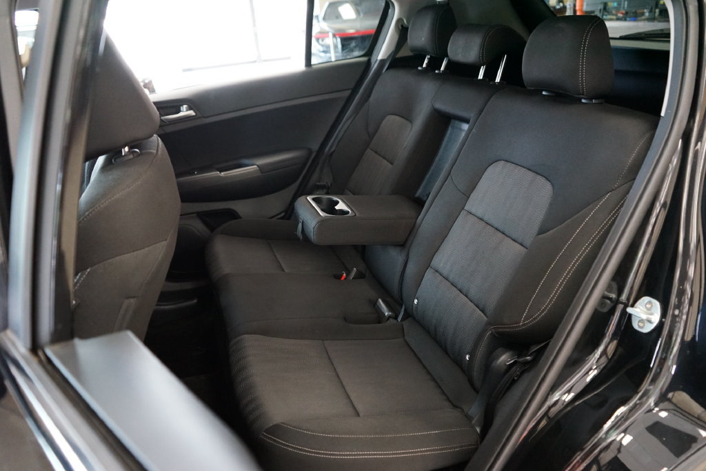 Used 2020 Kia Sportage LX AWD/4WD image 43