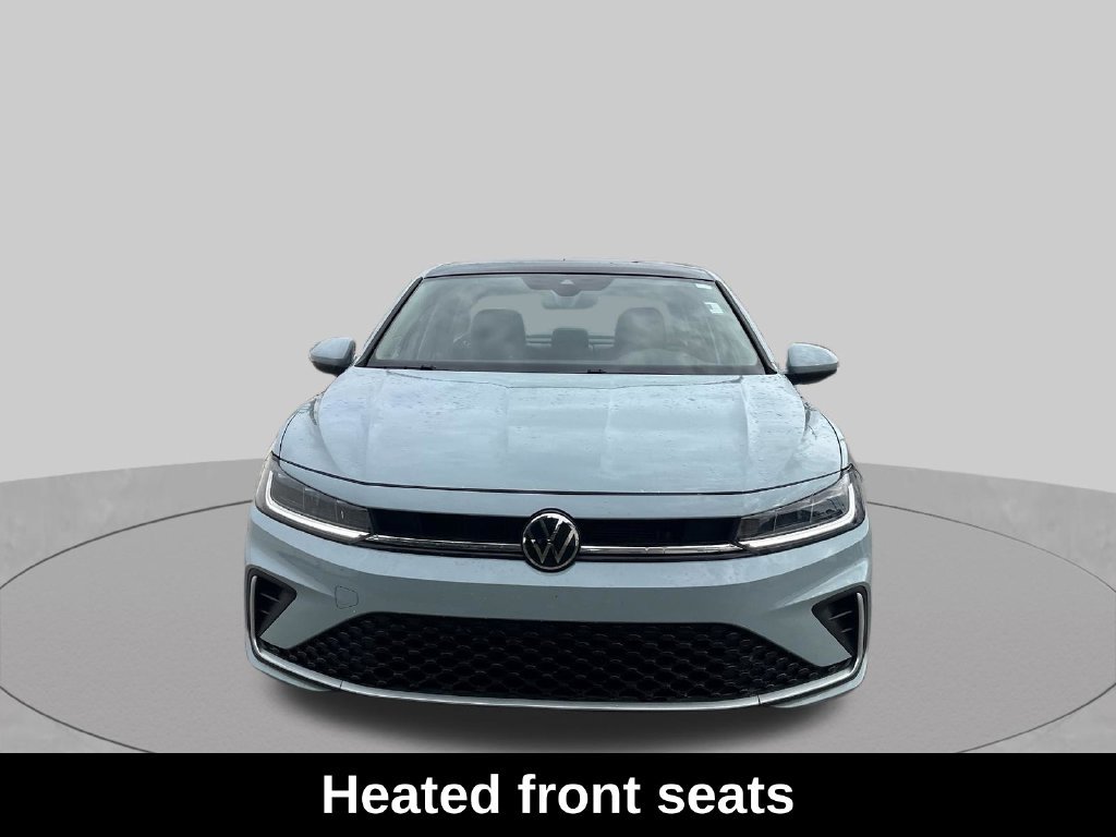 Used 2025 Volkswagen Jetta SE w/ Sunroof Package FWD image 12