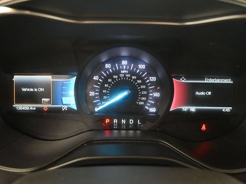 Used 2020 Ford Fusion SE FWD image 19
