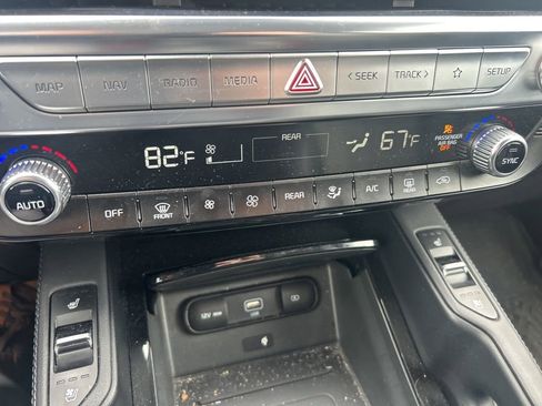 Used 2021 Kia Telluride SX image 18