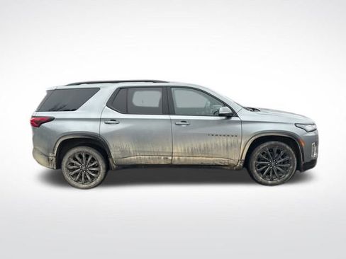 Used 2023 Chevrolet Traverse RS image 6