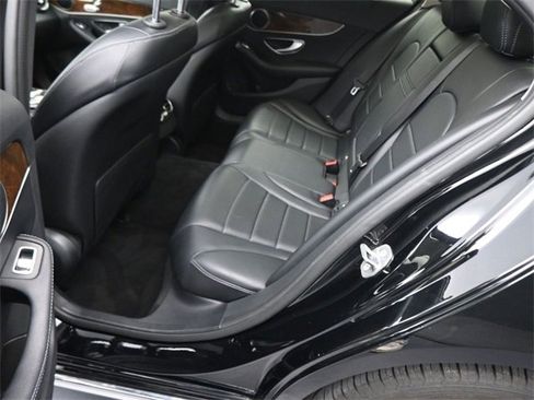 Used 2017 Mercedes-Benz C 300 4MATIC Sedan image 16