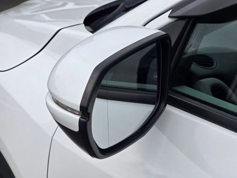 Used 2016 Honda HR-V EX image 12