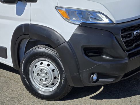 Used 2023 RAM ProMaster 2500 w/ Driver Convenience Group image 9