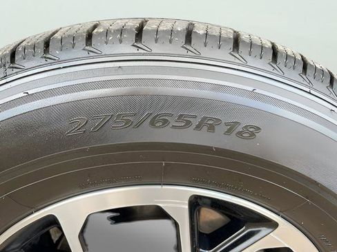 Used 2024 Ford Expedition Max XLT image 14