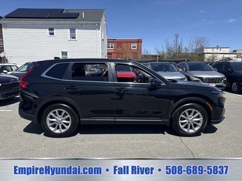 Used 2025 Honda CR-V EX image 3