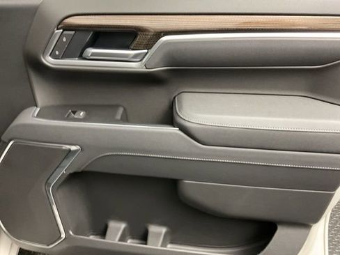 New 2026 Chevrolet Silverado 1500 RST w/ LPO, Dark Essentials Package AWD/4WD image 22