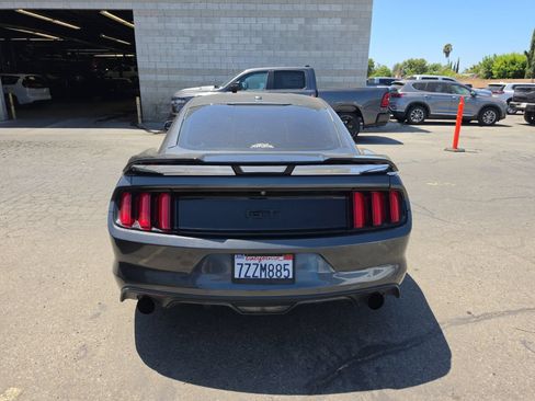Used 2017 Ford Mustang GT Premium w/ GT Performance Package RWD image 5