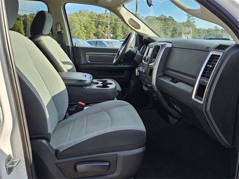 Used 2024 RAM 1500 Classic SLT image 15