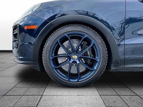 Used 2024 Porsche Cayenne Turbo GT image 4