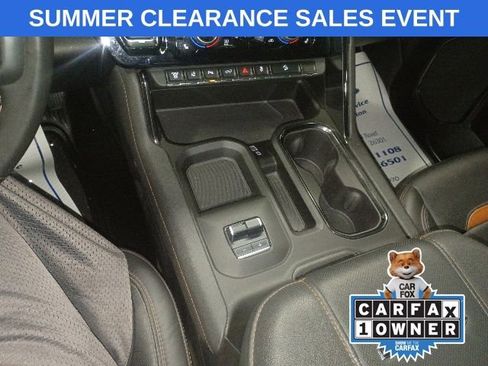 Used 2024 GMC Sierra 2500 AT4 w/ AT4 Premium Plus Package AWD/4WD image 13