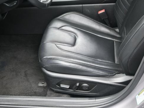 Used 2025 Hyundai Elantra Limited FWD image 13