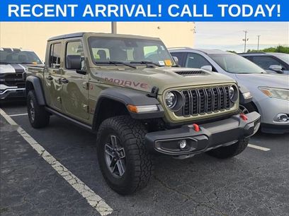 Used 2025 Jeep Gladiator Mojave w/ Convenience Group