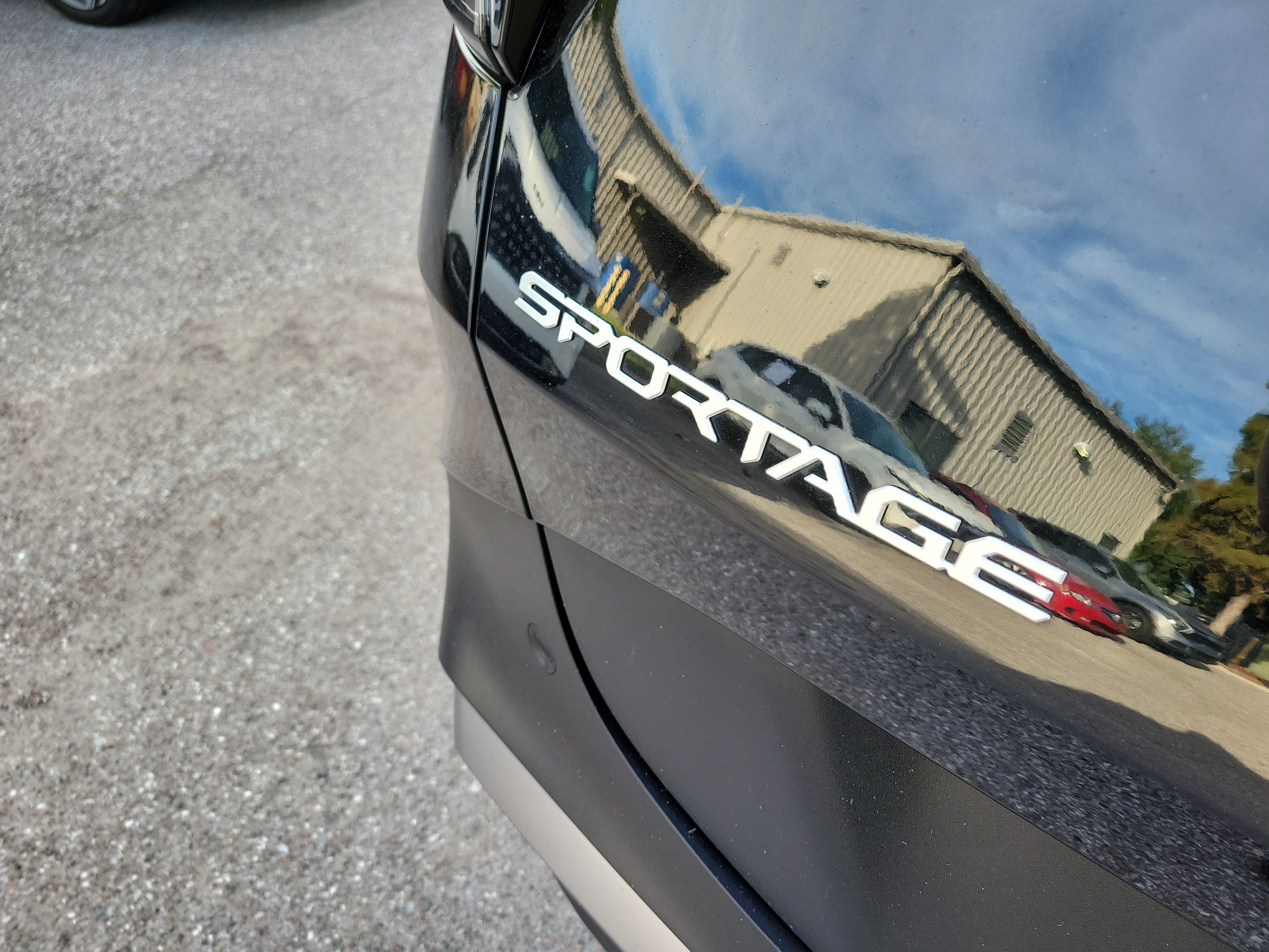 Certified 2026 Kia Sportage LX FWD image 8