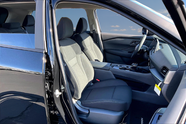 New 2026 Nissan Rogue S FWD image 9
