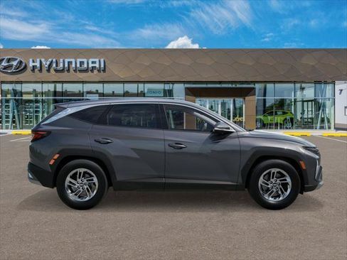New 2026 Hyundai Tucson SE AWD/4WD image 7