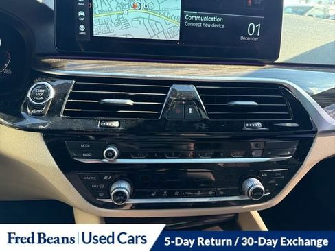 Used 2021 BMW 530i xDrive 530i xDrive w/ Convenience Package image 26