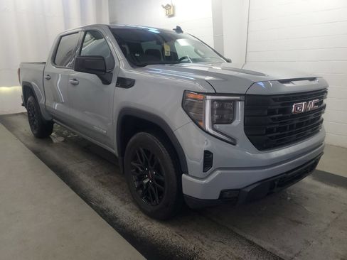 Used 2024 GMC Sierra 1500 Elevation AWD/4WD image 1